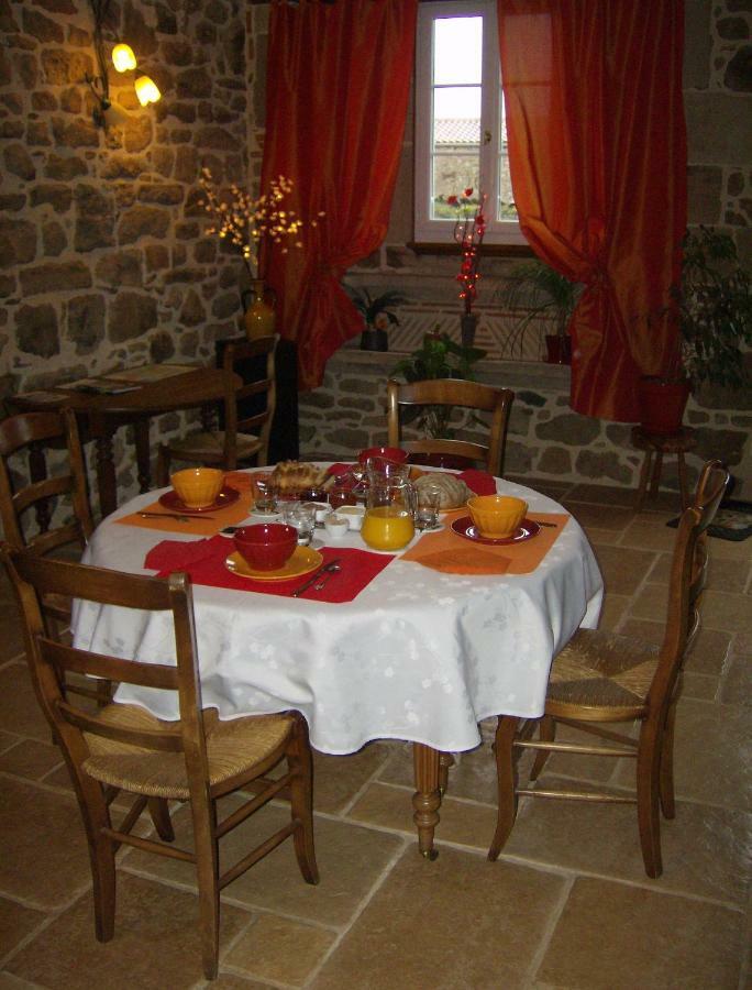 Gites De Lez Laguepie Exterior photo